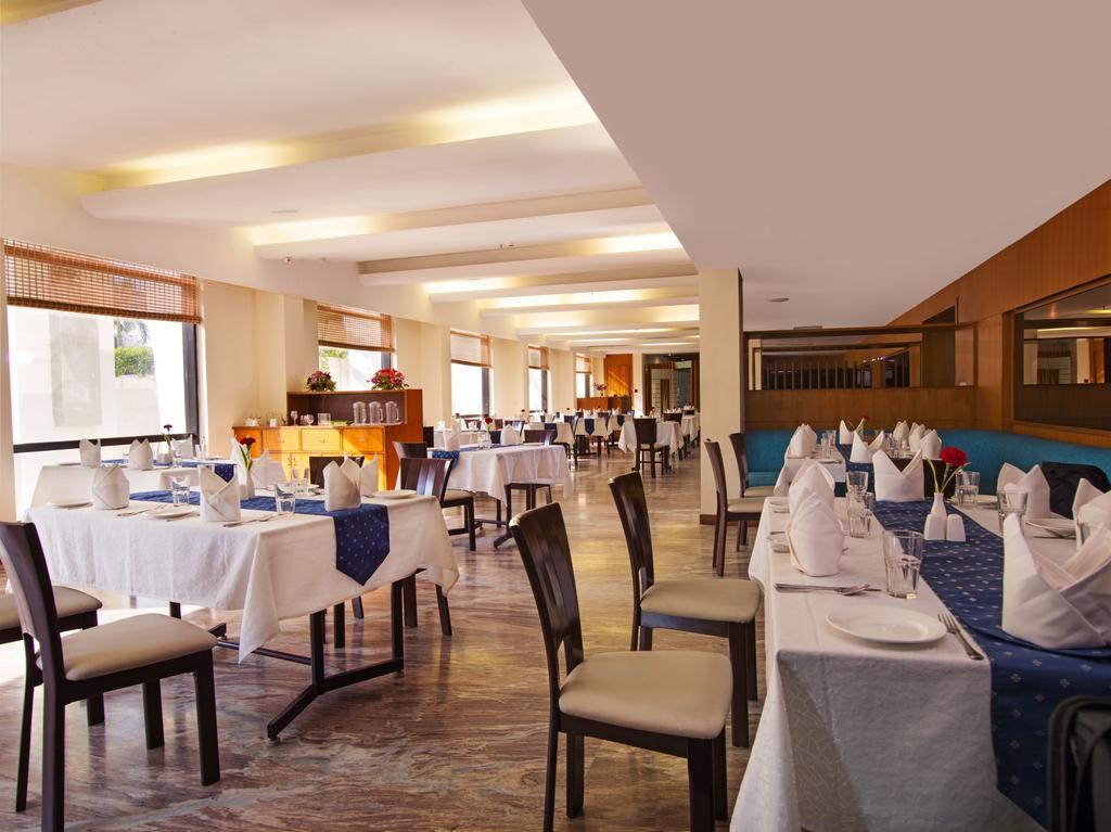 Hotel The Sunway Manor Pondicherry Exterior foto