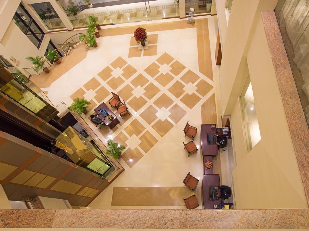 Hotel The Sunway Manor Pondicherry Exterior foto