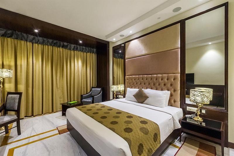 Hotel The Sunway Manor Pondicherry Exterior foto