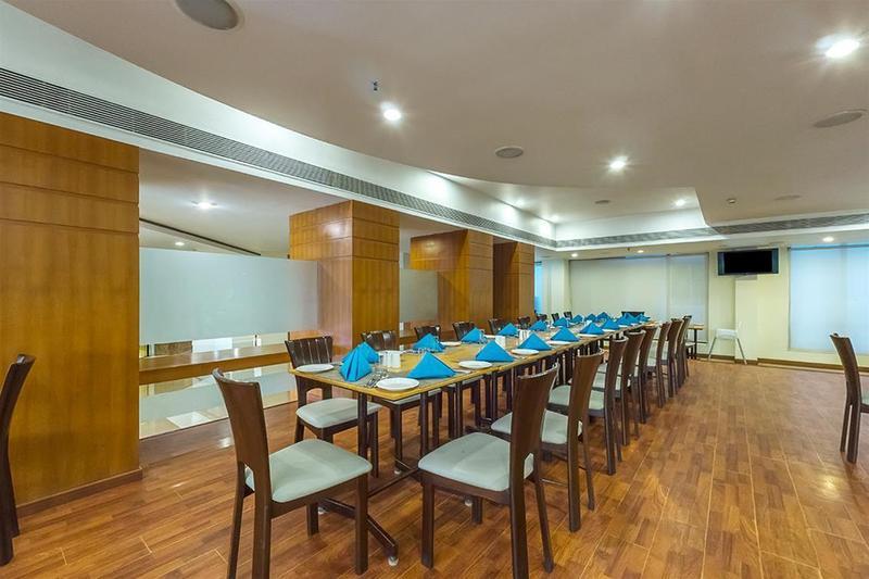 Hotel The Sunway Manor Pondicherry Exterior foto